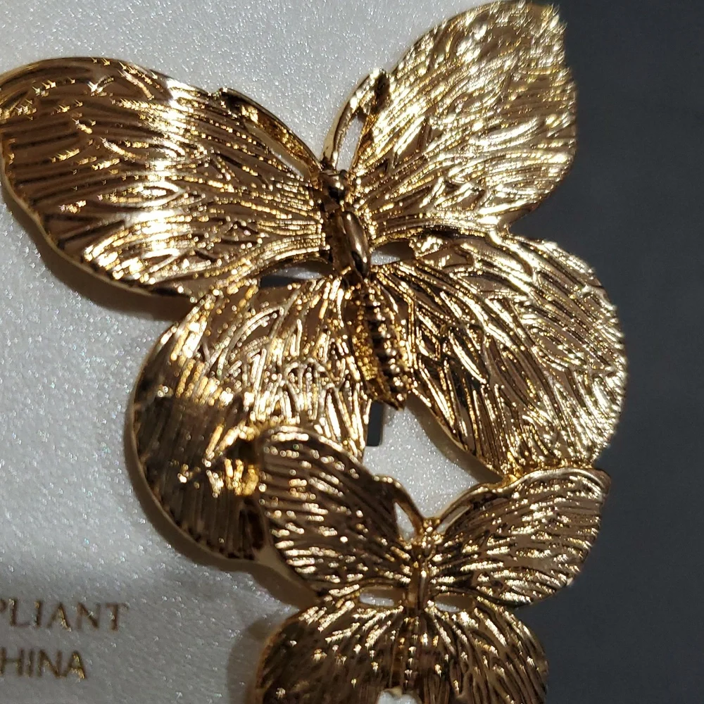 Natasha couture gold tone 2 stacked butterfly latchback‎ earrings brand new